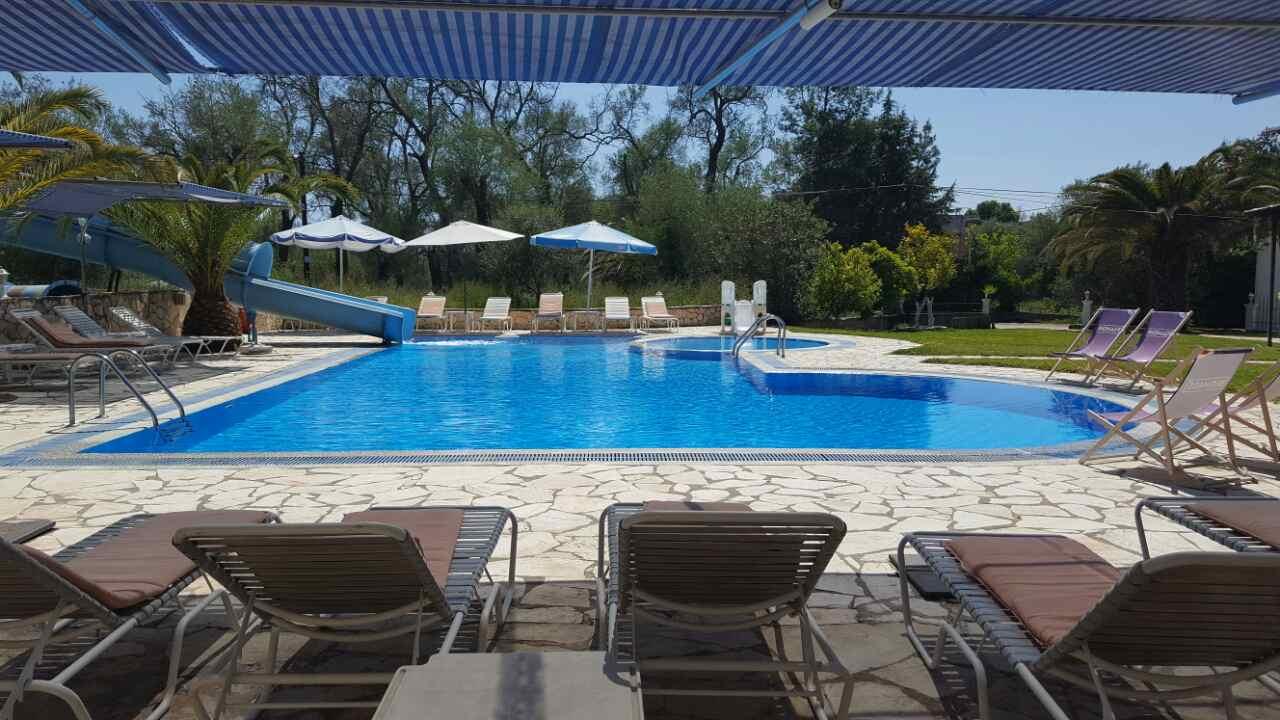 Pension Nychterida Маратиас Екстериор снимка